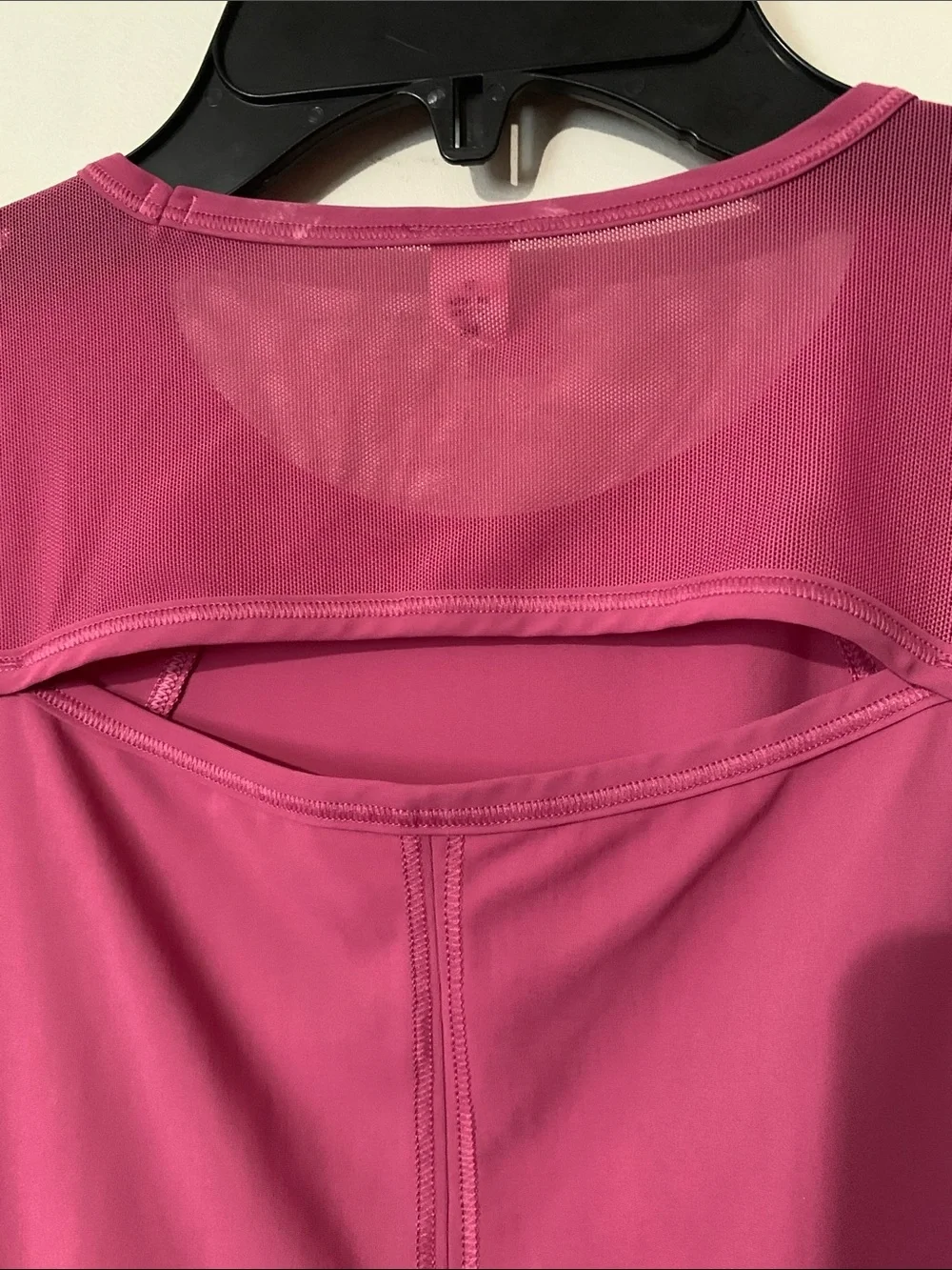 lululemon athletica deep pink sleeveless tank top